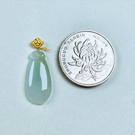 Yulong 18K gold Xiangyun exquisite small buckle Buddha God Guanyin Ruyi small pendant jade pendant buckle jade pendant clip buckle k yellow k yellow straight needle