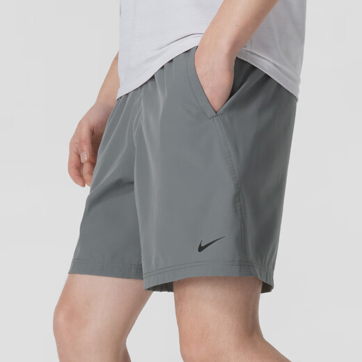 Nike (Nike) Shorts Herren 2025 Sommer neuer Stil Fünf-Punkte-Hosen Atmungsaktives Eis Silk Schnelltrocknungshose Running Fitness Sports Hosen DV9858-084/Show Fotos, um 5 XL (180/84A) zurückzugeben, um zurückzugeben 5 XL (180/84a)