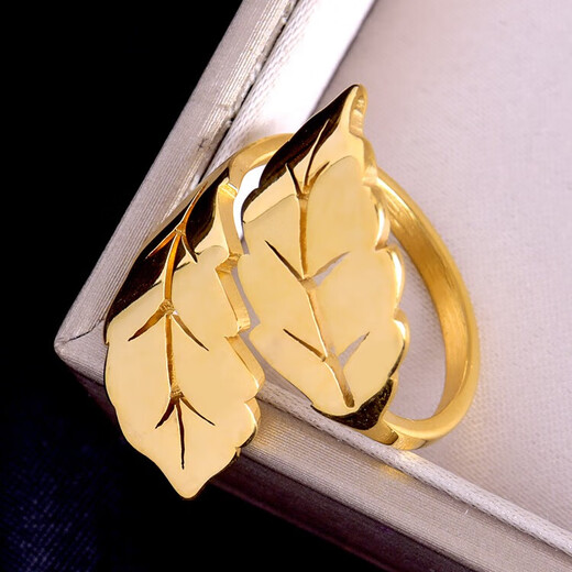 Titanium steel niche design cold style hollow maple leaf ring for women new style temperament high-end ring original trendy hollow maple leaf ring (A528)