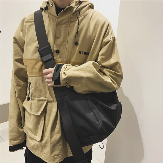 
Cool Kangaroo Mixed Old Fashionable Brand Shoulder Bag Men's Large Capacity Travel Crossbody Bag Trendy Sports Fitness Commuter Backpack 6227 Dark Night Black Small