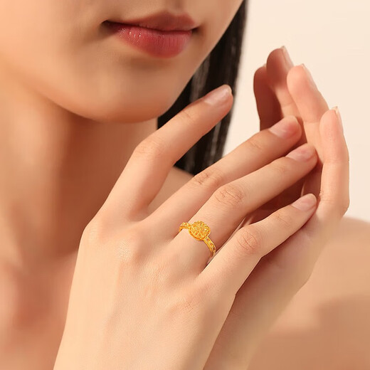 Oein Zhou's same style 18K sand gold fashionable and exquisite sparkling sugar cube gold ring women's imitation crystal diamond ring jewelry sparkling brushed sugar cube ring Seiko version (open style adjustable) gift box