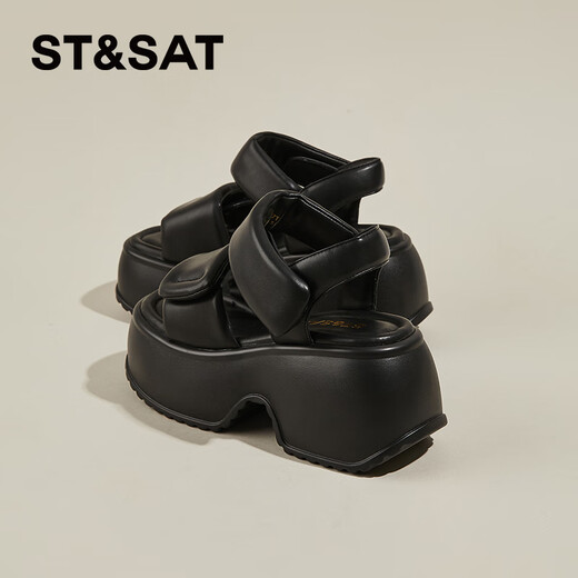 Sábado Sandalias de tacón de gran altura para mujeres en primavera 2025 Productos nuevos afuera con pastel de esponja zapatos de moda romanos casuales para mujeres negras 37