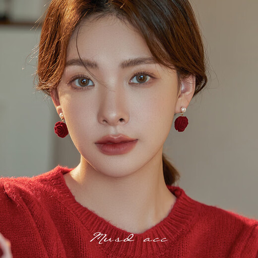 Retro Hong Kong Style Velvet Red Rose Flower Earrings Autumn and Winter Earrings New Year's Eve Earrings No Piercing Earrings for Women Pearl Rose Earrings