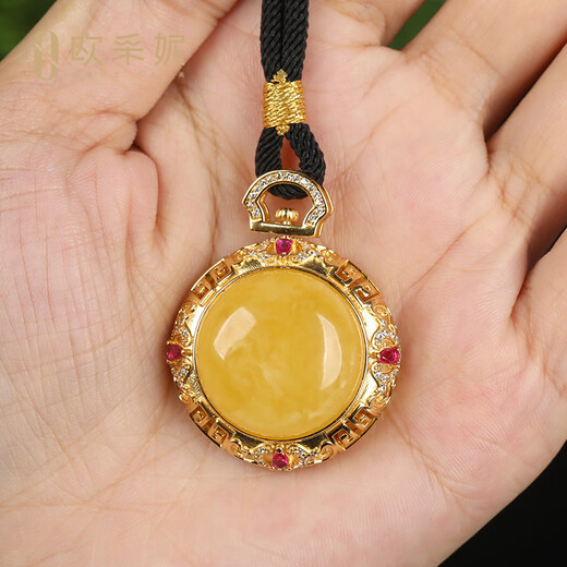 OUCERNY OUCERNY beeswax pendant S925 silver with diamond natural rough stone unoptimized amber full of honey chicken oil yellow round plate pendant