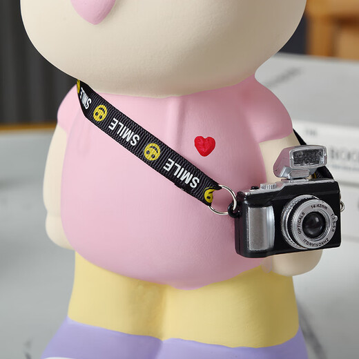 Internet celebrity violent bear cartoon TV wine cabinet living room decoration light luxury high-end ceramic children's piggy bank birthday gift 28cm black spectacled bear + camera piggy bank