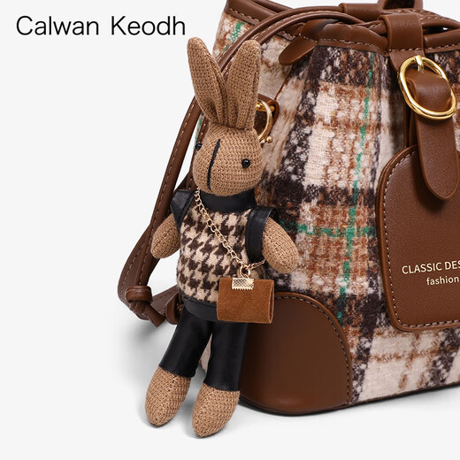 CALWAN KEODH包包女包2025新款斜挎包高级感通勤单肩水桶包生日元旦礼物送女友 【咖色】轻奢时尚百搭格纹包实用走心女生闺蜜