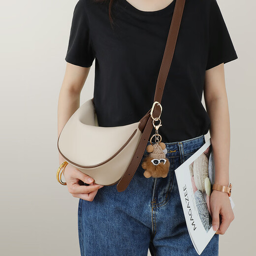 Mot de passe moderne 2025 Nouveaux sacs pour sacs pour femmes, sacs à bandoulière en cuir souple, sacs de boulettes de vaches, sacs d'épaule, cadeaux de la Saint-Valentin chinois pour petite amie et épouse MM6636 Caramel [emballage de boîte cadeau + roses]