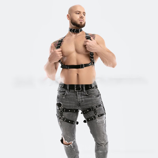 Confidential delivery of men's super sexy leggings, thong strap underwear, large camisole, chest strap, tight muscles, suspender top + shorts + neck ring three-piece set