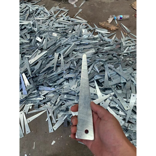 Cat square column buckle pin square and round buckle pin beam clamp pin column reinforcement triangular pin shear wall diagonal iron pin high strength 6 point 5 thick galvanized pin 100 pieces