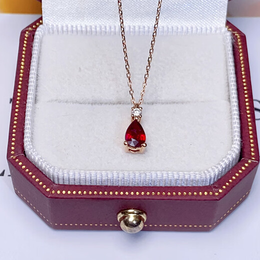 Iba 0.6g natural pigeon blood red ruby pendant, 18K gold inlaid with colored gemstones, birthday gift for girlfriend, 0.6 carat, ready stock with 18K gold necklace