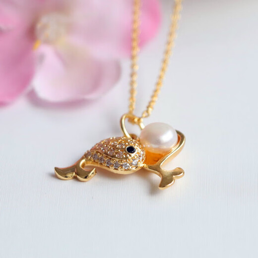 Qichangtang Freshwater Pearl Pendant Dolphin Shell Bear Necklace Clavicle Chain Jewelry Ins Internet Celebrity Jewelry Gift for Girlfriend Freshwater Pearl Dolphin Bead Pendant with Silver Chain