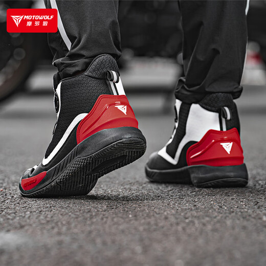 MOTOWOLF motorcycle all-season riding men's shoes urban casual wear-resistant windproof motorcycle shoes rider equipment