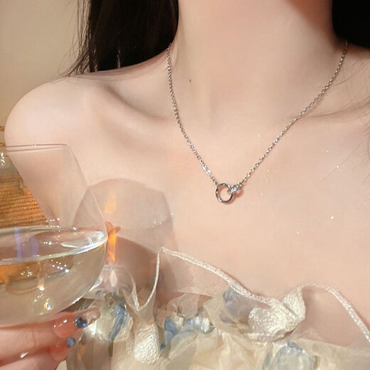 Möbius Necklace Women's Light Luxury Niche Design Internet Celebrity Clavicle Chain Fashionable and Versatile New Style Möbius Ring Necklace