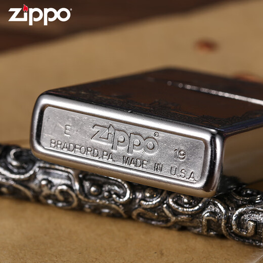 Zippo Edge authentique trésor plus léger sculpture profonde Knight serment personnalisé pour le vent de virer Men Knight [Nouvelle machine sans huile] Dy9905dk