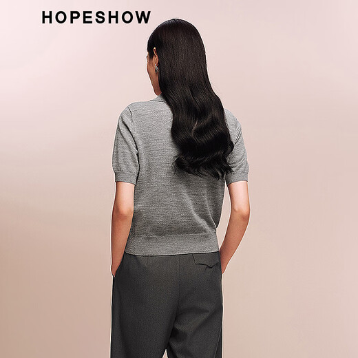 Hongxiu (hopeshow) 2025 new autumn women's clothing Contrast letter jacquard single-breasted short-sleeved shirt collar knitted cardigan Cloud Gray 075 S