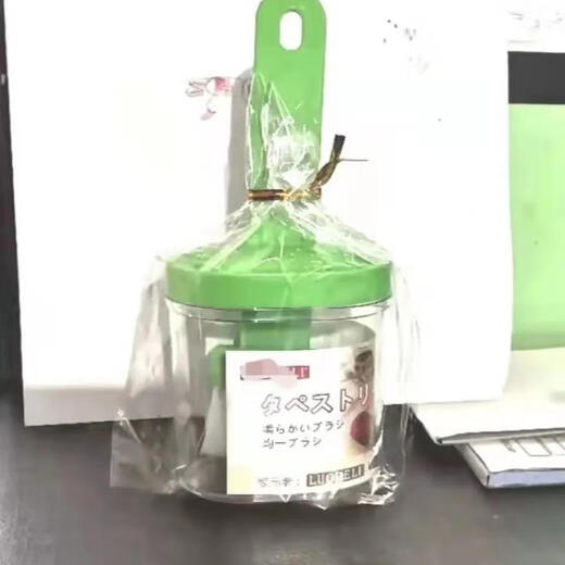 Oil brush with bottle, household high temperature resistant kitchen pancake brush, oil brush, honey bottle, condiment bottle, barbecue oil brush artifact, nylon soft bristle brush*, precise control of oil volume, green 1 piece* thickened version, oil pot and oil brush integrated