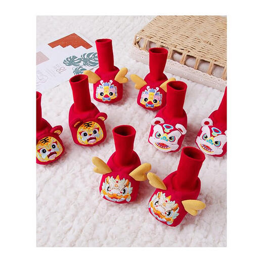MIDUR BABY WINTER DILLEDED VELVET WARM Baumwollschuhe rotes Neues Jahr Tiger Kopfschuhe Baby Jahre alte weiche Sohle-Fußschuhe Socken verheißungsvoller Tiger-Xiangrui-Schraubenstiefel 13 m innere Länge 13 cm Empfohlen September 18. September 18. September 19. September