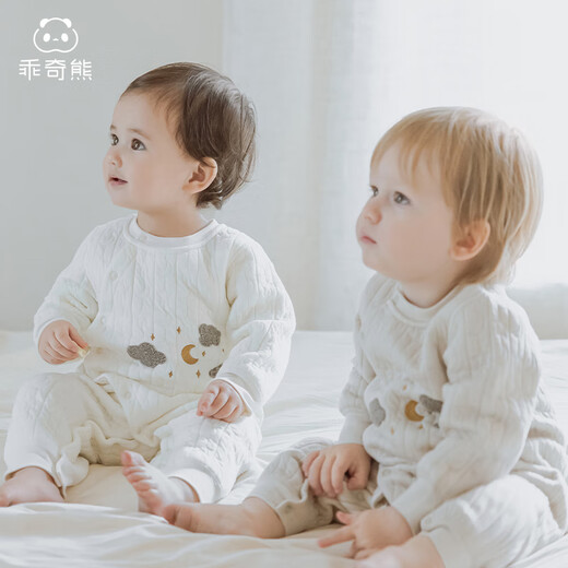 Guiqi Bear baby jumpsuit three-layer quilted cotton spring, autumn and winter warm home clothes baby pajamas and romper clothes for newborns