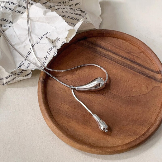 South Korea s925 sterling silver water drop string snake bone chain electroplating necklace Seiko niche designer high-end clavicle chain xl1475 925 silver