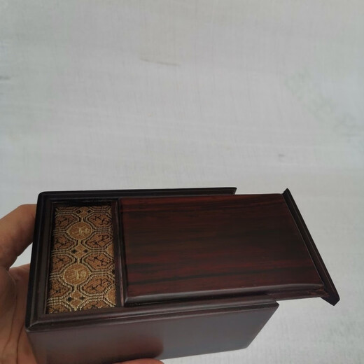 Mahagoni-Schmuckschachtel Jade Storage Box Rosenholz Antike kleine Holzkiste Massive Holzdichtung Armband Buddhist Perlen Aufbewahrungsbox High-End Red Rosenholzoberfläche 171645 cm