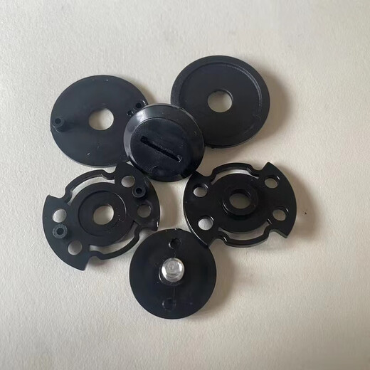Elektromotorrad-Helmzubehör Snap-On Objektiv Befestigungsschrauben Kinderknopf Abdeckung Sicherheitshelm Kaninchen Ohren 12188 Basis ein Paar Schrauben