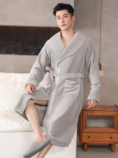 Yalu Nightgown Men's Automn and Winter Style Coral Velvet Plus Velvet Bathroped Bathrobe Robe Pajamas Men's grande taille Home Clothing NSCBF-YA Black Broidered Nightgown XL 135-155Jin [Jin est égal à 0,5 kg]