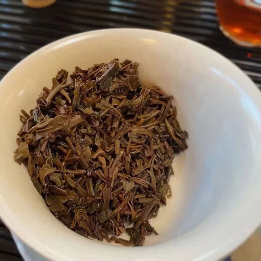 Yiya 2006 Nanqiao Tea Factory 250g Nannuo Silver Cake