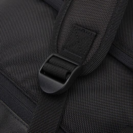 Adidas Men and Women Bag New Fashion Bag Sports Bag Travel Handheld Crossbody Entrenamiento de bolsos de entrenamiento Sports Bag HS9755 Misc