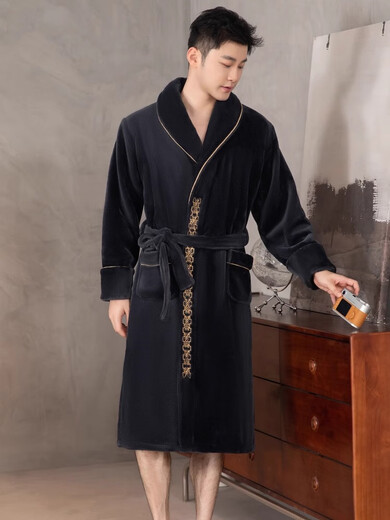 Yalu Nightgown Men's Automn and Winter Style Coral Velvet Plus Velvet Bathroped Bathrobe Robe Pajamas Men's grande taille Home Clothing NSCBF-YA Black Broidered Nightgown XL 135-155Jin [Jin est égal à 0,5 kg]