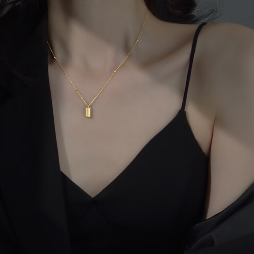 Crystal silver small gold brick necklace women's clavicle chain light luxury niche high-end pendant practical 925 silver jewelry birthday gift