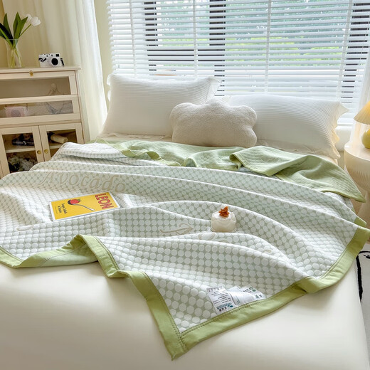 Yalu Class A towel quilt three-layer yarn summer blanket baby air-conditioning blanket sofa nap bed small blanket Elegant Class A mother and baby grade skin-friendly and soft 150*200cm three-layer yarn knitted cotton