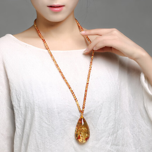 Chengyuanxiang CREORISETIN natural 5A water purified amber drop pendant sweater chain raw mineral beeswax amber necklace pendant women's original stone two-color blood amber bead chain style