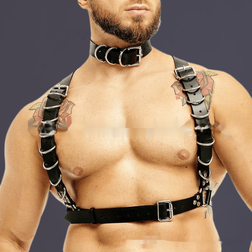 Confidential delivery of men's super sexy leggings, thong strap underwear, large camisole, chest strap, tight muscles, suspender top + shorts + neck ring three-piece set