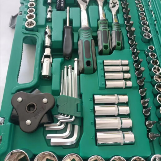 121汽修工具套装工具箱修车工具大全套筒全套扳手工具套装棘轮板 12172齿维修工具