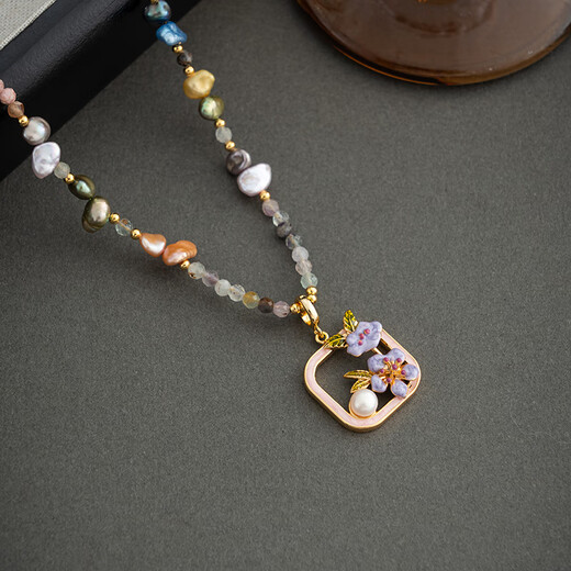 Pop oil painting style pendant natural freshwater baroque pearl necklace women's new Chinese style dopamine color beaded clavicle chain oil painting style beaded pendant necklace about 46+7cm long