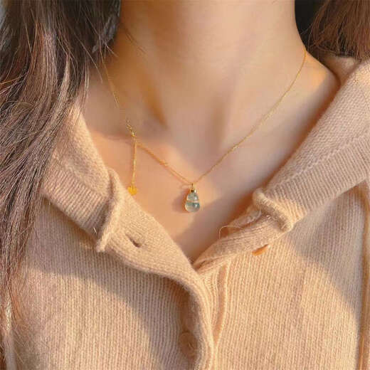 Shiyi New Chinese Style Gold Mint Green Gourd Pendant Necklace for Women Cool and Exquisite Temperament Retro Gold Clavicle Chain Small Waist Gourd Necklace