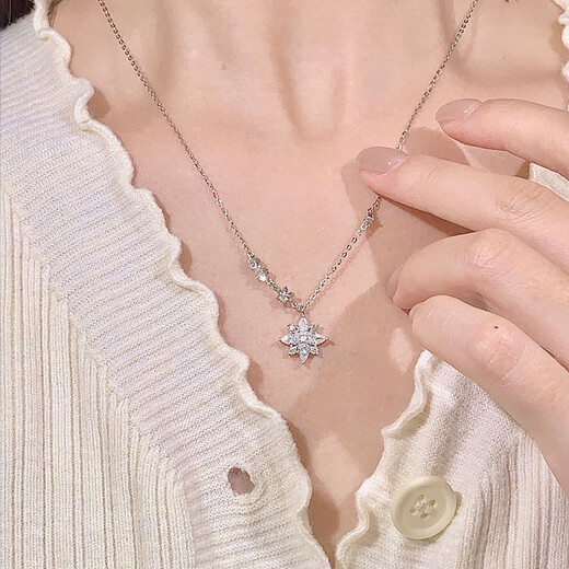 Catillo Lucky Snowflake 999 Silver Necklace Girls Pendant Clavicle Chain Birthday Gift for Girlfriend Snowflake Necklace/Free Engraving/925 Silver