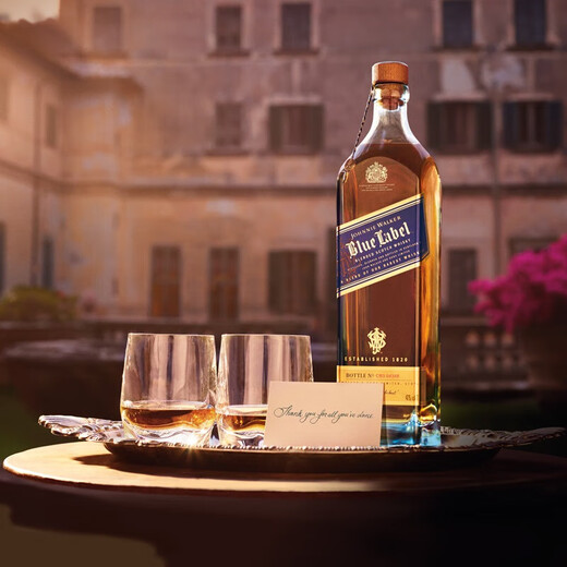 尊尼获加（JOHNNIE WALKER）调和威士忌红牌苏格兰威士忌700ml   黑牌 醇黑 绿牌 金牌 蓝牌 蓝方单瓶750ml