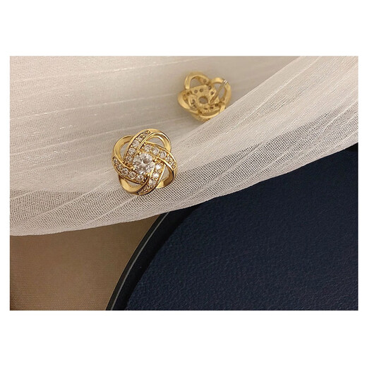 Danbi silver needle cross four-leaf clover women's earrings 2025 new fashionable earrings earrings birthday gift cross four-leaf clover earrings-gold