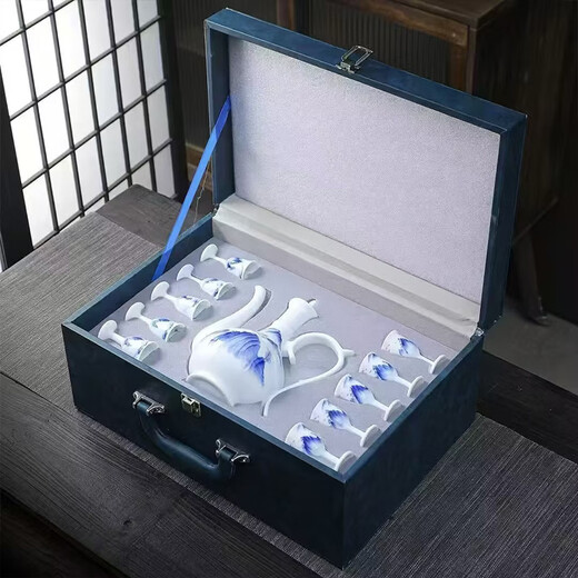 Guoyue Ceramic White Wine Cup Simple Wine Set Home Drinking Glass with Tray Gift Box Wine Jug Tall Wine Glass for Gift Blue and White Landscape Wine Set Gift Box