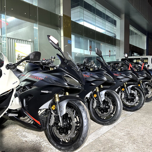 
QJMOTOR race 600RS motorcycle 4-cylinder motorcycle sports car can be registered and installment can be completed. Black race 600RS full 38999 installment down payment 3899