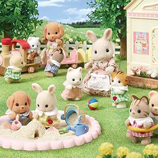Sylvanische Familien japanische Version von Eichhörnchen Baby spielen Haus Girl Spielzeugpuppe Set Geburtstagsgeschenke Kindergeschenke
