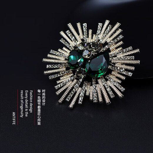 Dyn Retro Temperament Kristall Brosche High-End-Frauen exquisit luxury 2023 Neues trendy großer Flash Diamond Corsage Mantel Schnalle Dunkelgrün XZ1047 Standard Geschenkbox