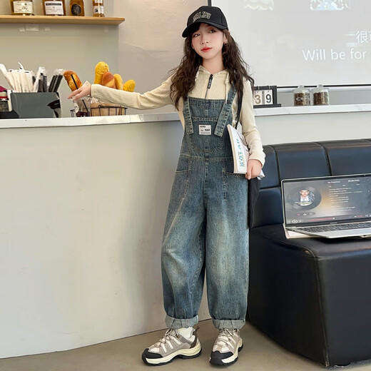 毽子飞飞女童背带裤套装春装2025新款女孩洋气儿童装女大童春秋款牛仔裤子 前口袋背带裤+坑条帽衫 150 建议身高135-145厘米左右