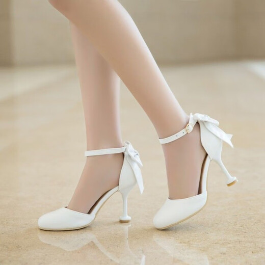 Ye Yu, a primary school student, hosted a very tall stiletto high-heeled shoe for middle-aged and older children, birthday dress shoes, girls model catwalk performance shoes, white 9cm heel 35 / suitable for feet length 22.5cm