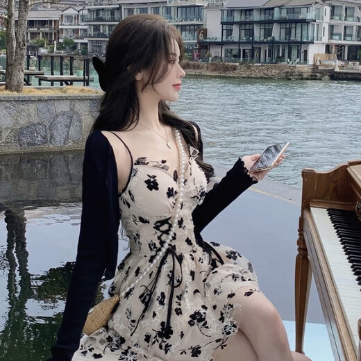 糜鸿（MIEHONE）碎花小个子甜美显瘦辣妹性感吊带连衣裙女装御姐气质两件套装夜店 吊带裙版 S 85-95斤