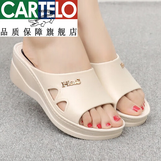卡帝乐鳄鱼（CARTELO）品牌皮面女士高跟拖鞋夏季外穿厚底时尚家居防滑软底坡跟防水凉鞋 米白色 795(高跟) 41 (适合39的脚)