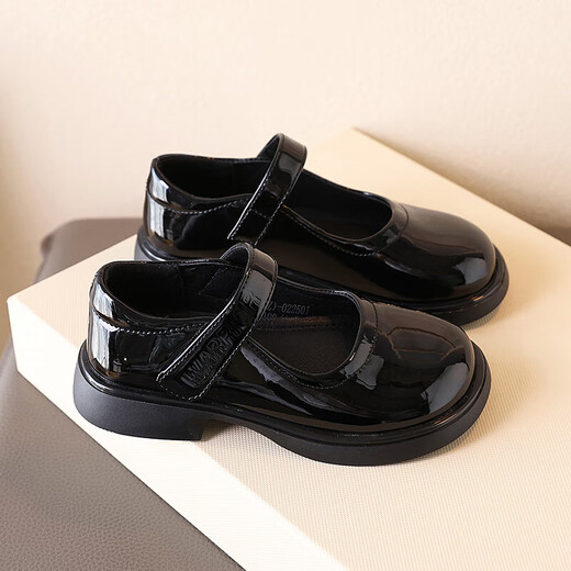 Warrior Children's Small Leather Shoes Girls Princess Shoes Black Glossy Performance Shoes WPD(WZ)-0225 Black 32