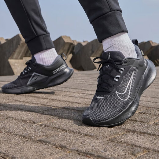 耐克（NIKE）跑步鞋男鞋2025夏季新款低帮缓震运动鞋轻便耐磨透气舒适休闲鞋 HM9734-001黑/冷灰/煤黑 39