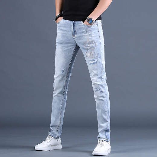 
Yunhan Ye Fashion Brand High-end Spring and Summer Thin Printed Ripped Trendy Light Colored Dart Jeans Men's Trendy Fashion Slim and Every Match Light Blue 3890 Crown Ripped Pants 28 [Suggested 90-105Jin [Jin equals 0.5 kg]]